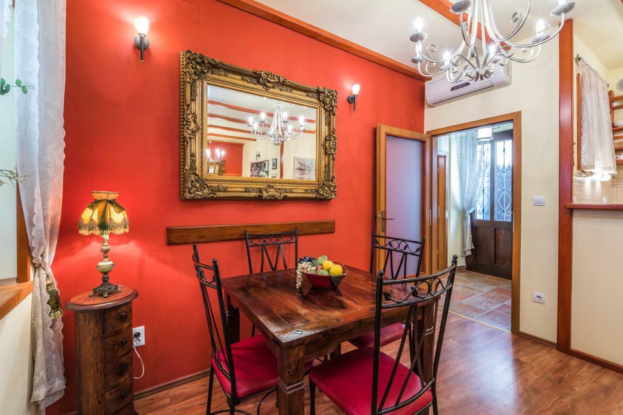 Superior One-Bedroom Apartment