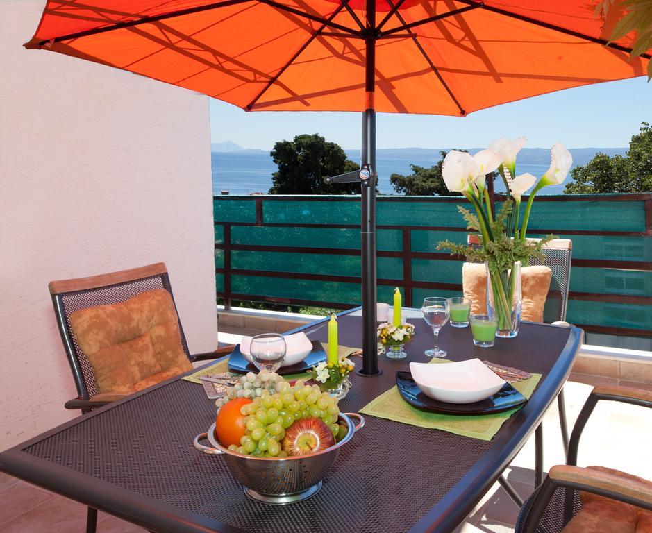 One-Bedroom Apartment Terrace Sea View Roosewelt Street