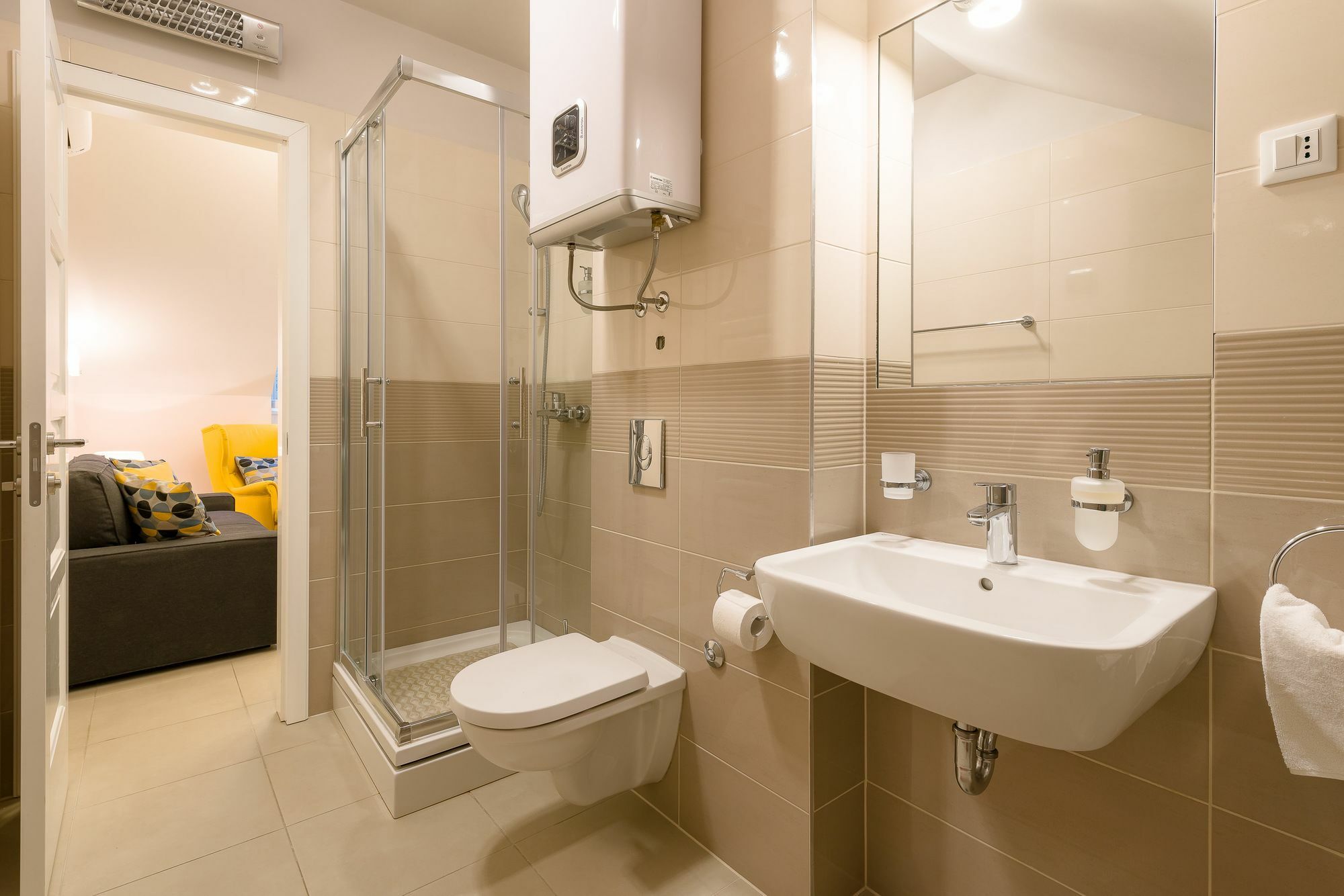 Deluxe Apartment