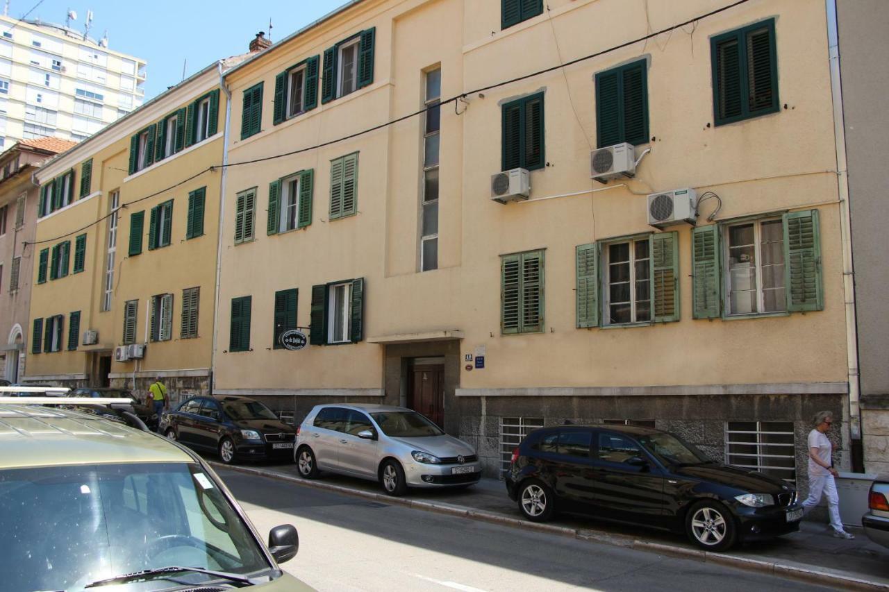 Standard Apartment