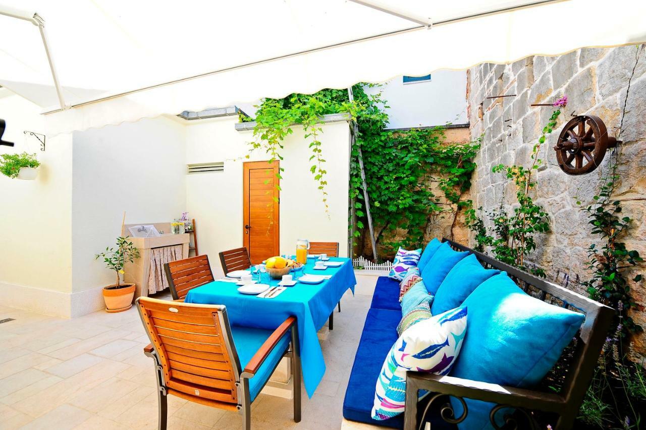 Apartment Terrace