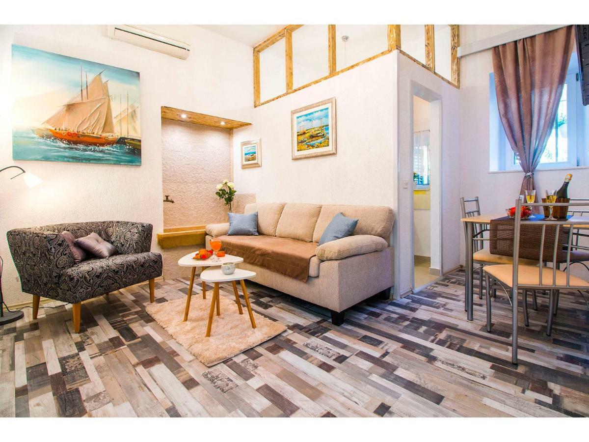 Apartment Ground Floor