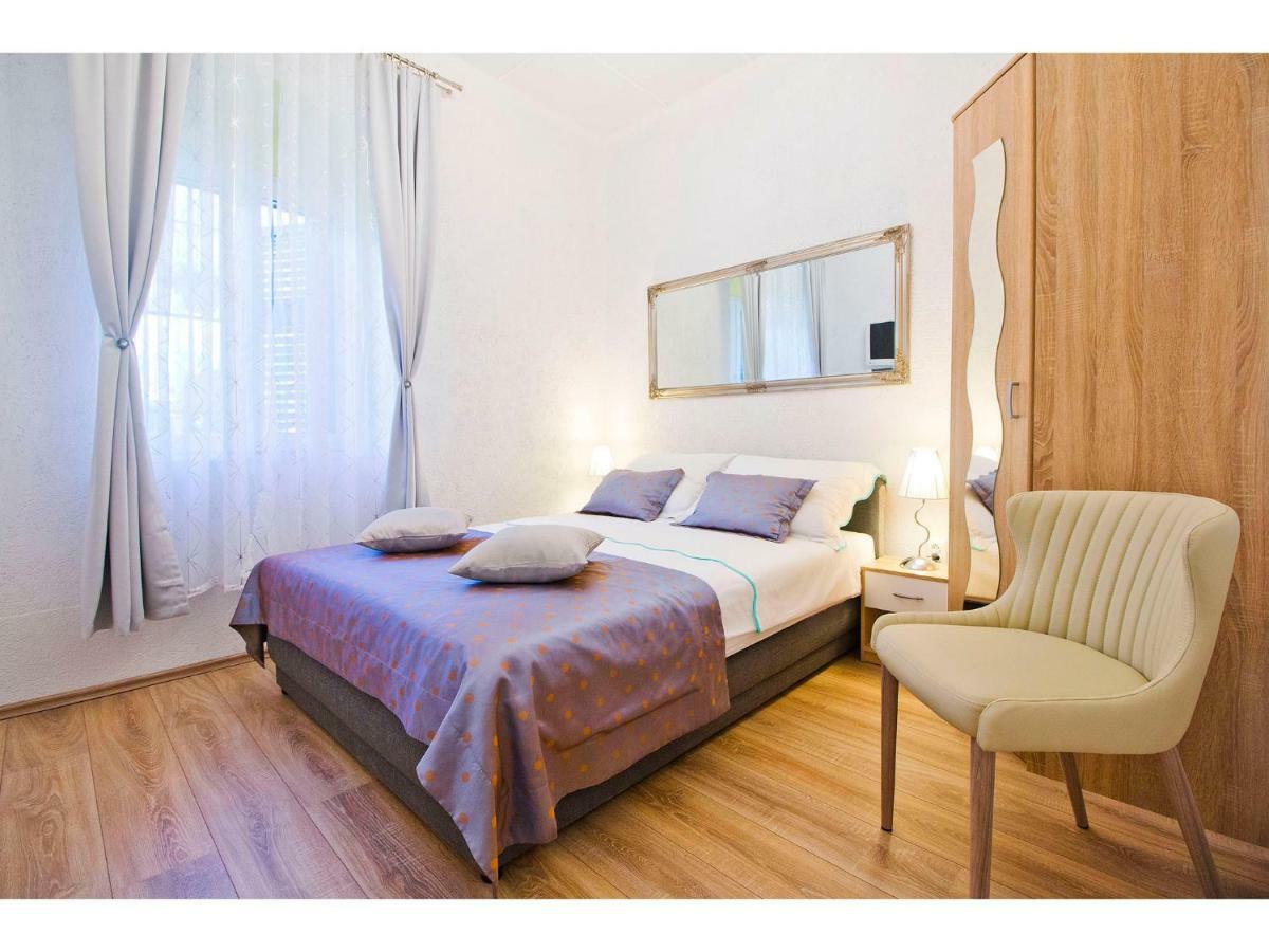 Apartment Ground Floor