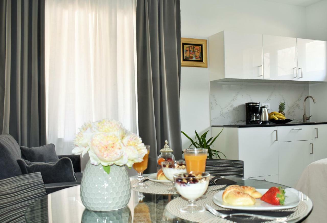 Superior Studio Apartment