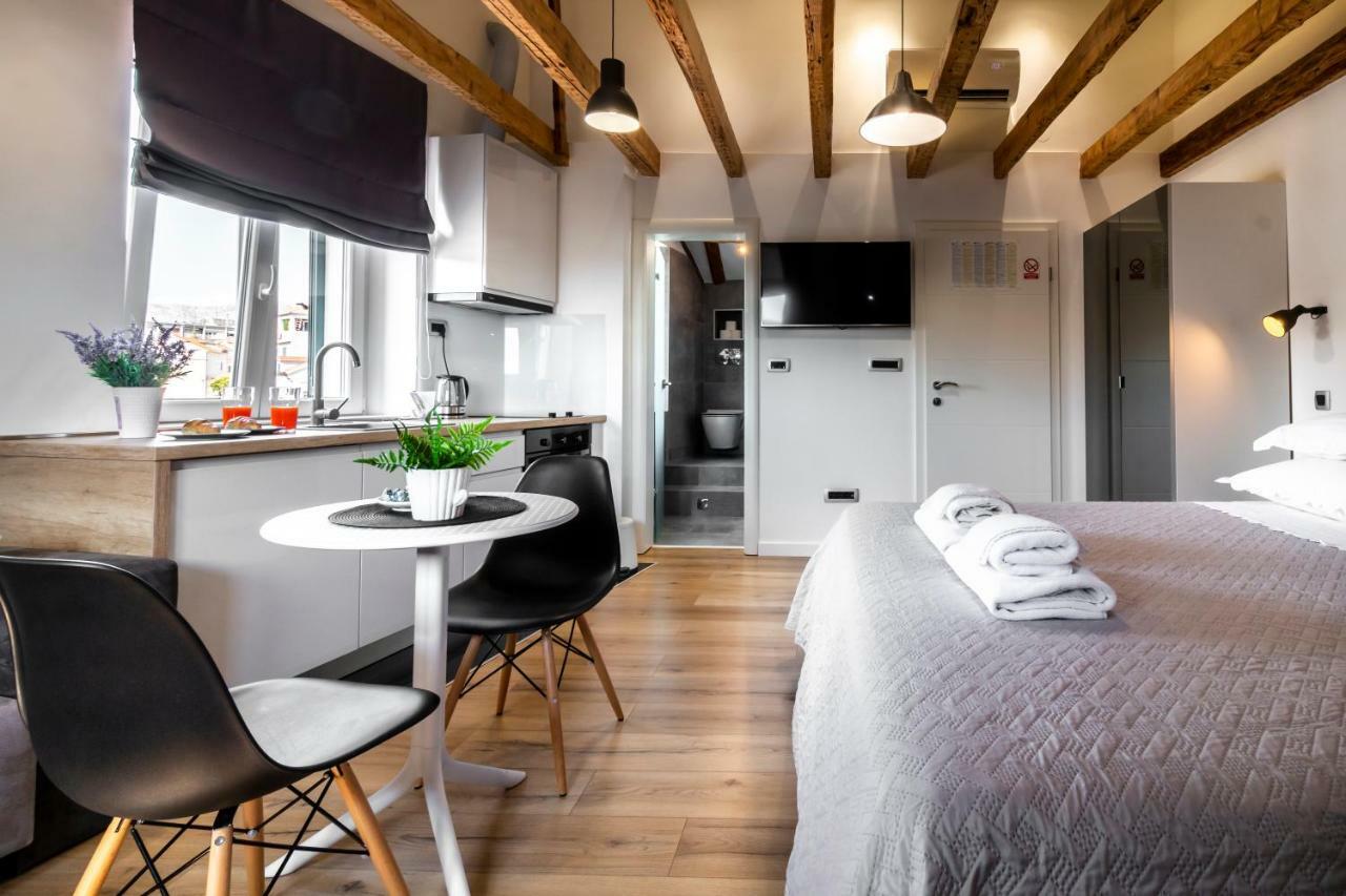 Studio Apartment Sea View