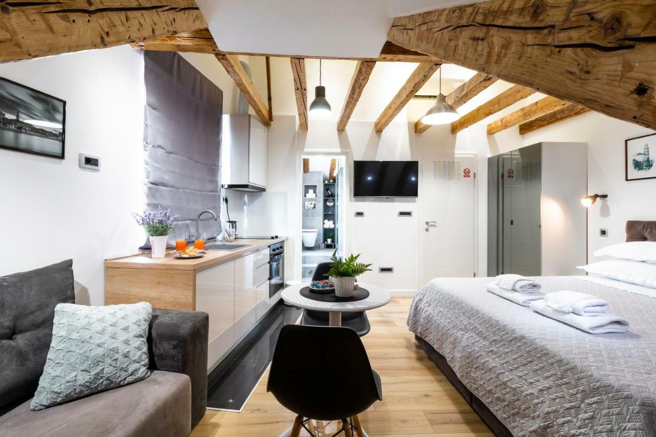 Studio Apartment Sea View