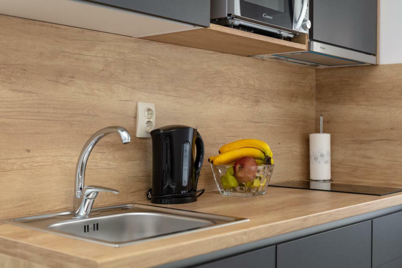 One-Bedroom Apartment,883818385:JPEG