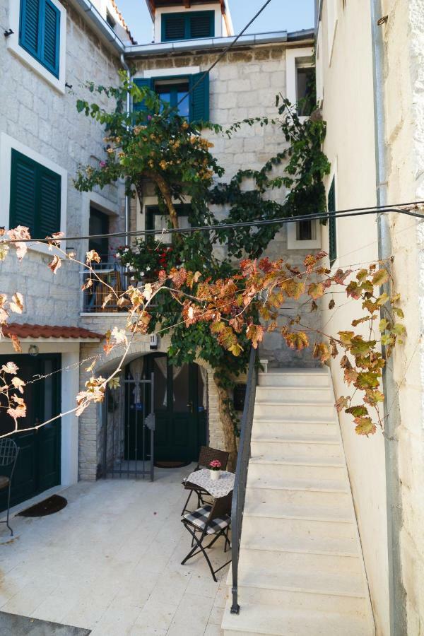 Studio Patio
