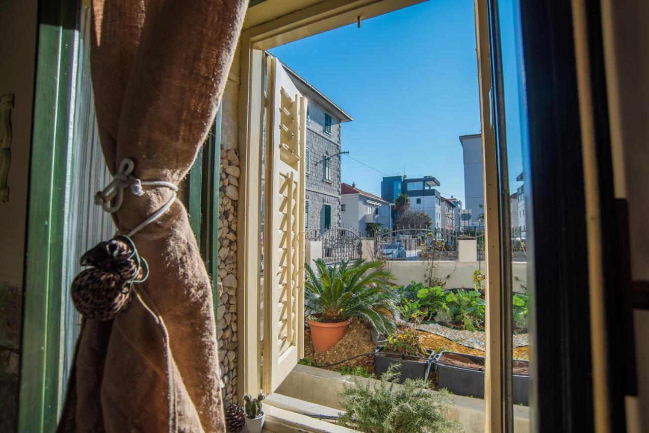 Apartment Garden View