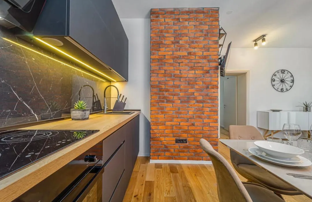 Apartman Letifico - Center & Parking-1