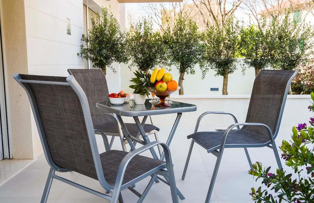 Amaris Luxury Apartments-1