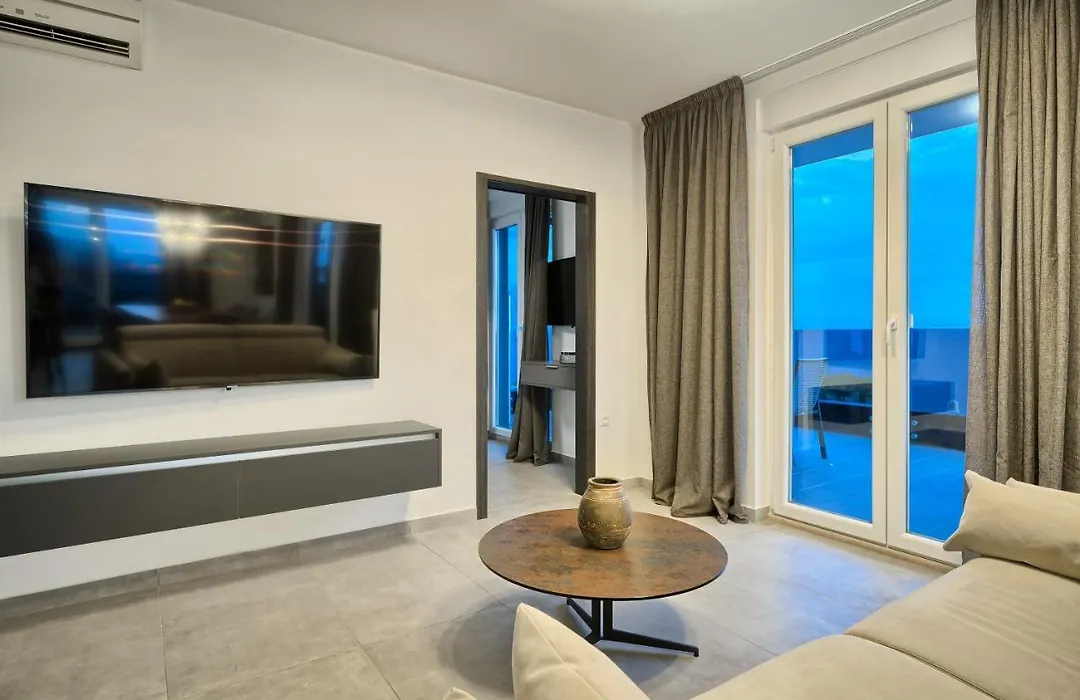 Liberty Living Apartments Znjan Beach-1