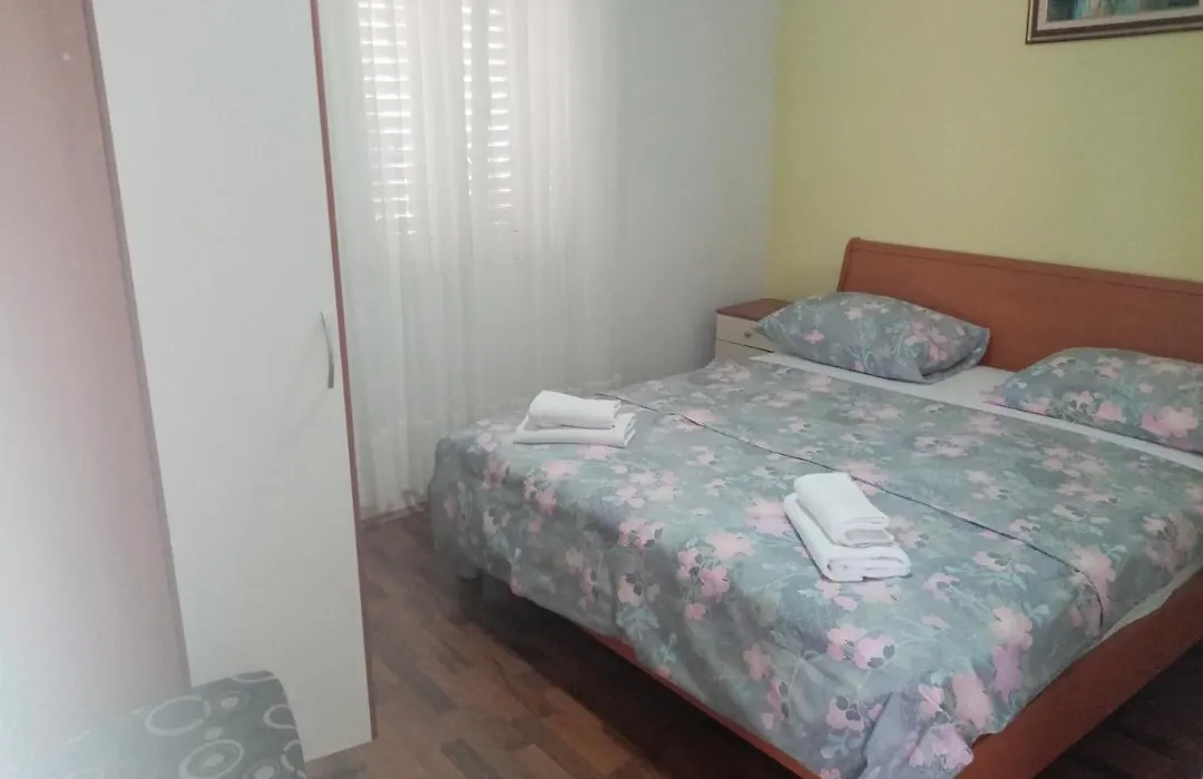 Apartmani Dotur-1