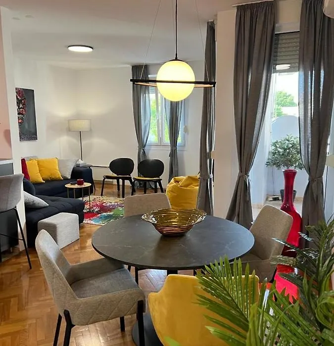 Luxury Suite Ora-1