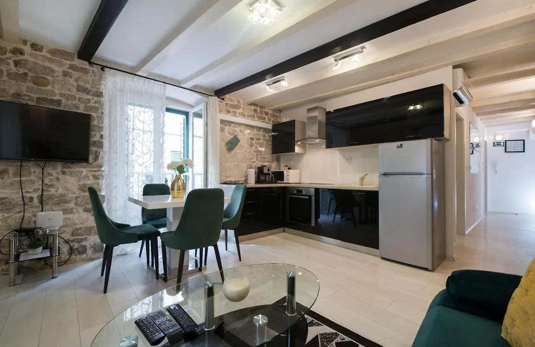Apartment Stone-1