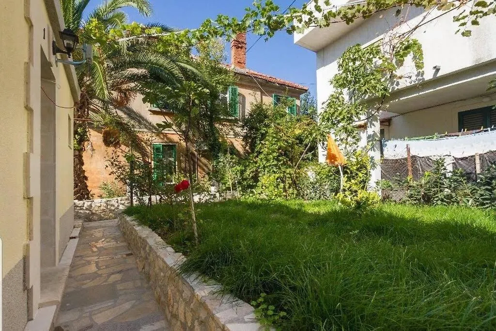 Studio apartman Bačvice-1