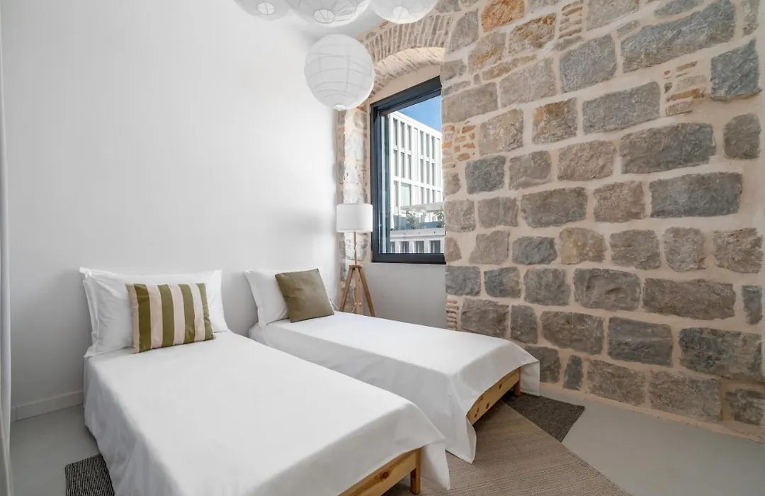 Architect'S Seafront Flat-1