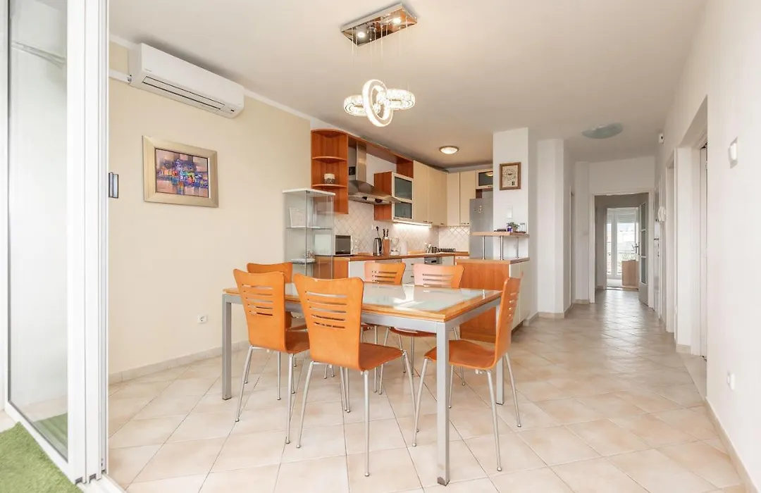 Apartment Darko-1