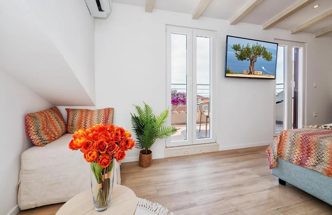 Lucio Suites-1