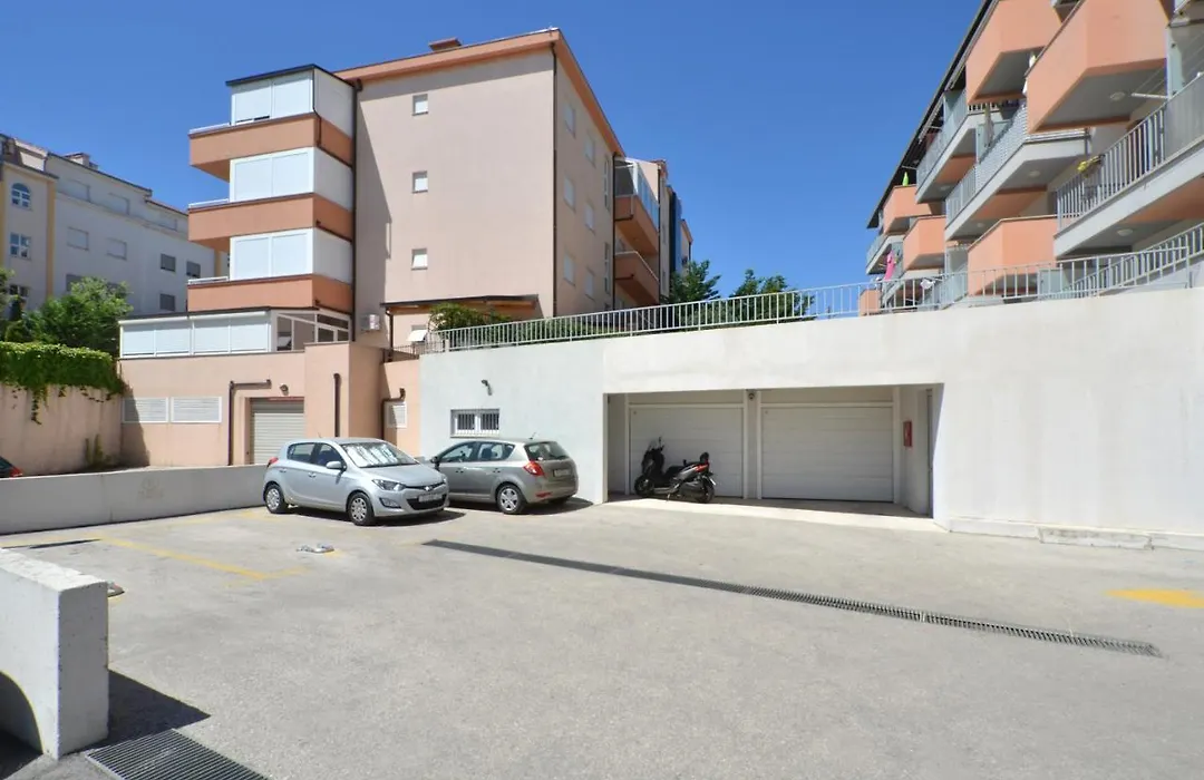 Apartment Luka-1