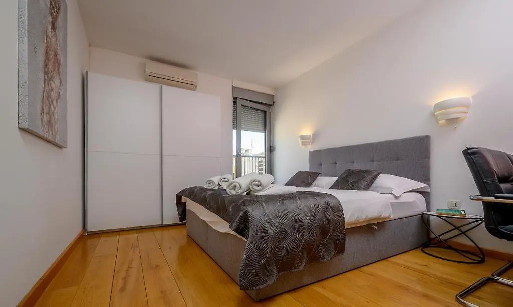 Luxury Apartment Eni On The West Coast-1