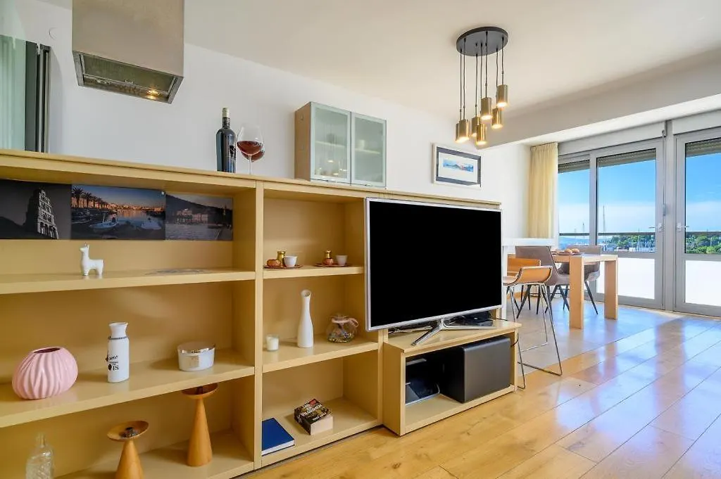 Luxury Apartment Eni On The West Coast-1