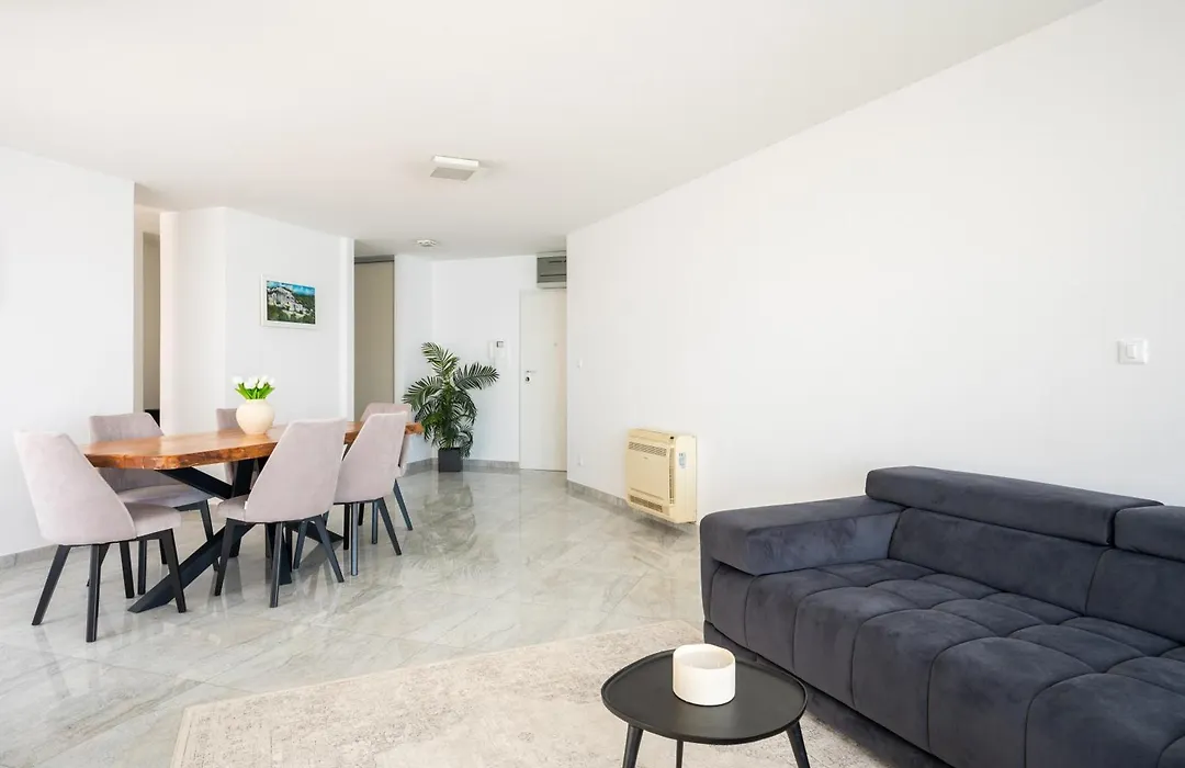 Sea View Apartment By Nono Ban-1