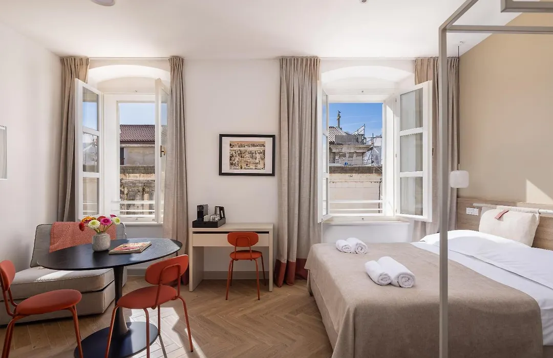 PIAC Luxury Suites-1