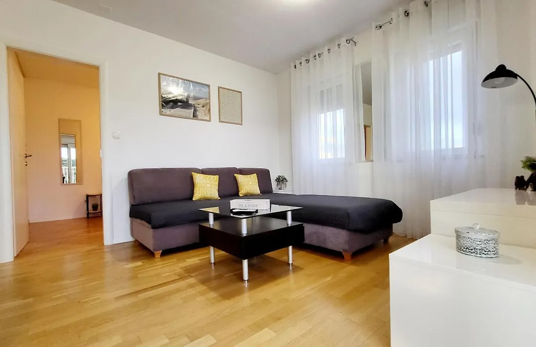 Apartman Lucy-1