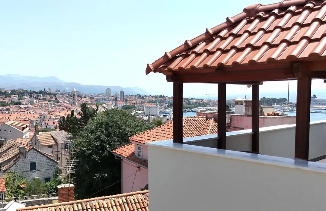 Apartment Aurelius - Panoramic Views - City Center - Marjan Park - Quiet-1