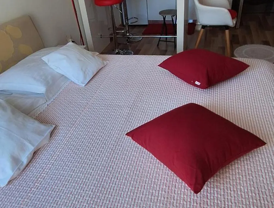 Klara Studio Apartman-1