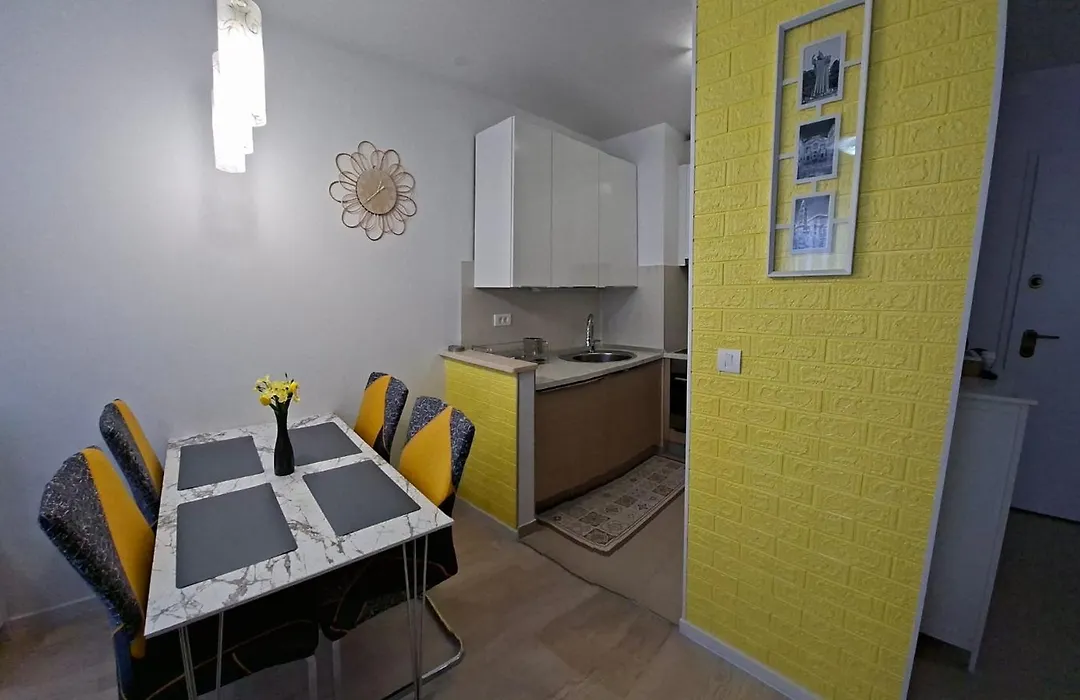 Apartment Verdi Split With Free Parking In The Garage-1