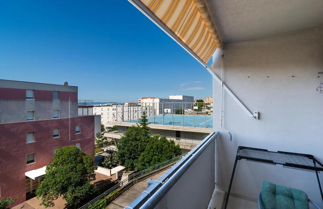Apartment Harmony - Balcony And Free Secure Garage-1