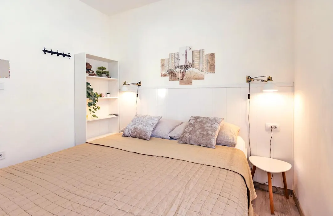 Apartment With Terrace And Free Parking - Beach Nearby-1