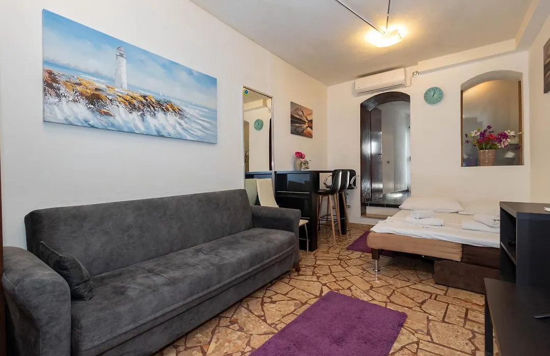 Split Inn Apartments-1