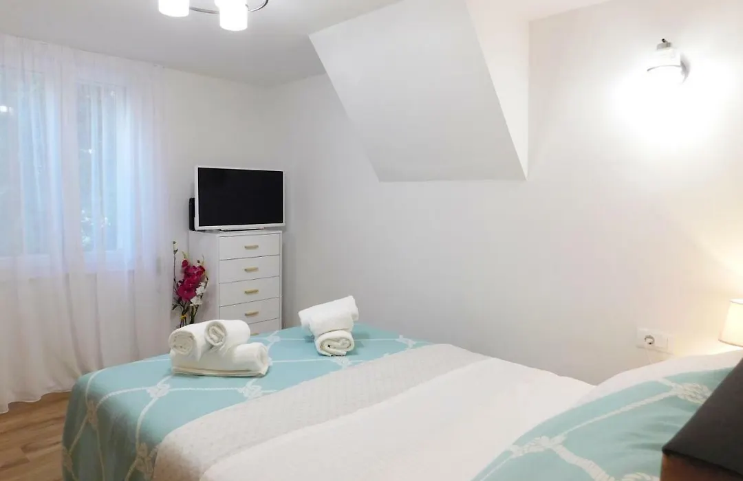 Studio Apartment Milla-1