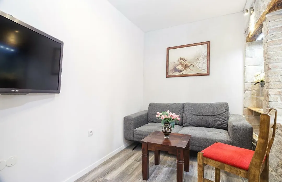 Stone Apartman Varos-1