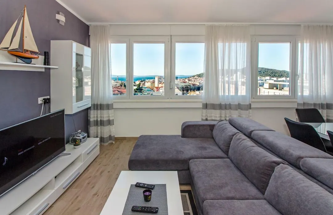 Deluxe Apartment Miro-1
