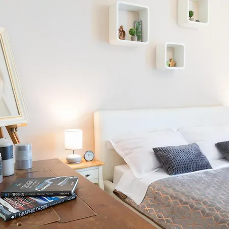 Relax Apartment Near Split Centar Old Town-3