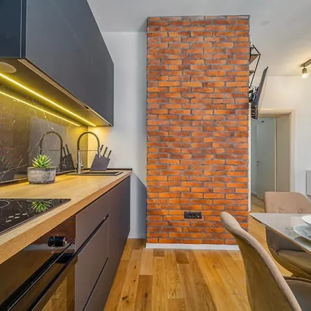 Apartman Letifico - Center & Parking-2