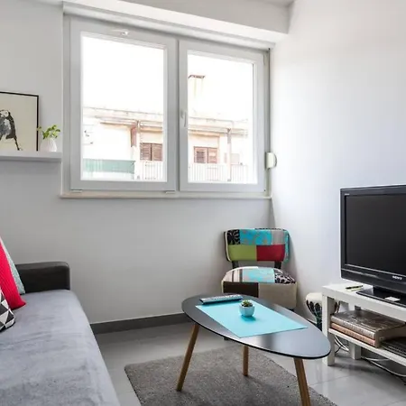 Banana Split Youth Apartment-2