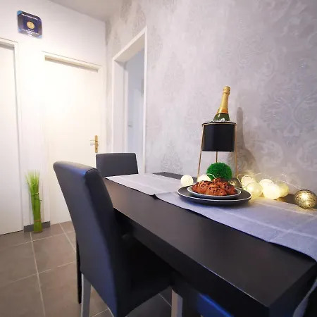 Apartment Herc-2