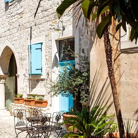 Old Town Luxury House-3