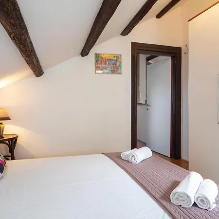 Apartment Lira-3