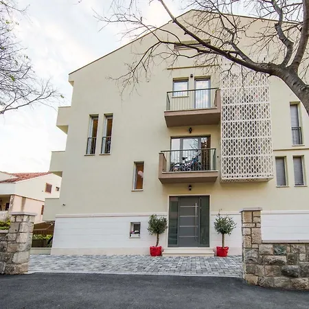 Amaris luxury apartments-2