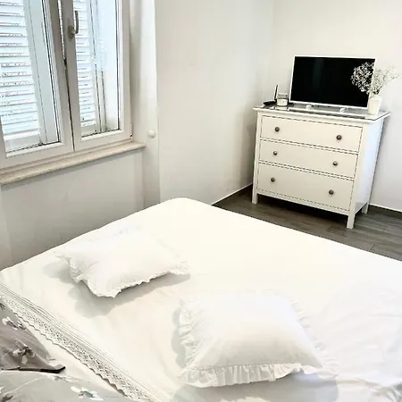 Apartment Zane Bacvice-2
