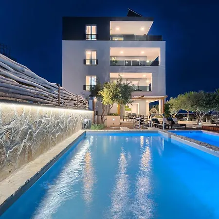 Liberty Living Apartments Znjan Beach-3