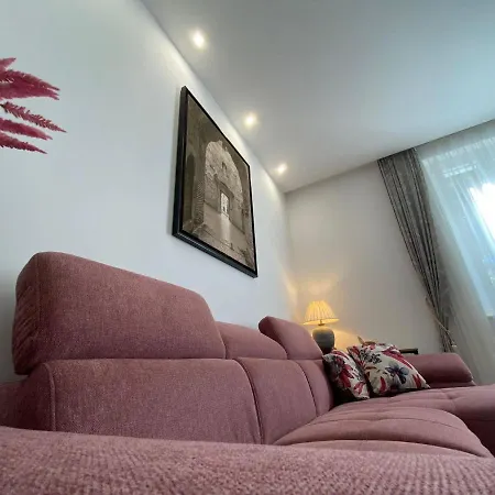 Apartment In The City Center-3