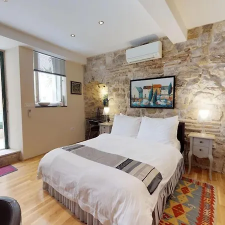 Diocletian Studio Apartments-2