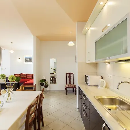 Amigo Comfort Apartments-2